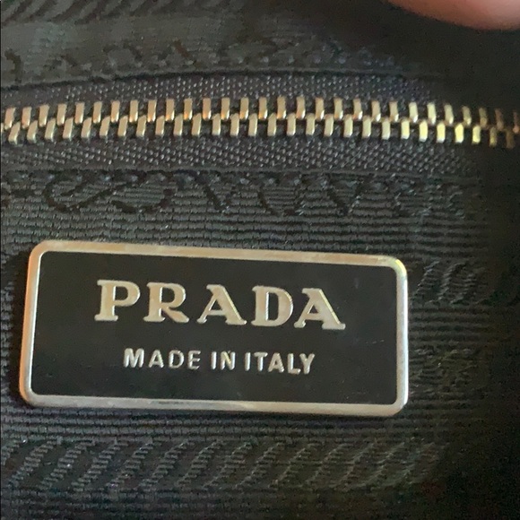 Prada purse - Picture 5 of 8